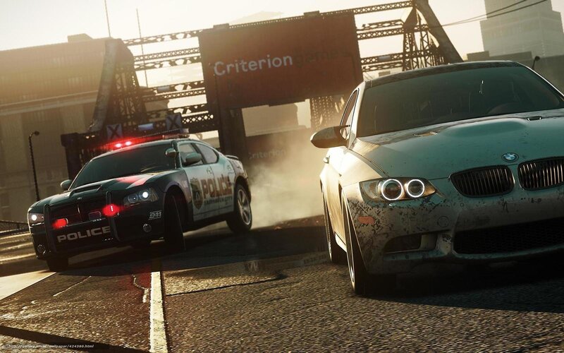 Police Car Chasing BMW