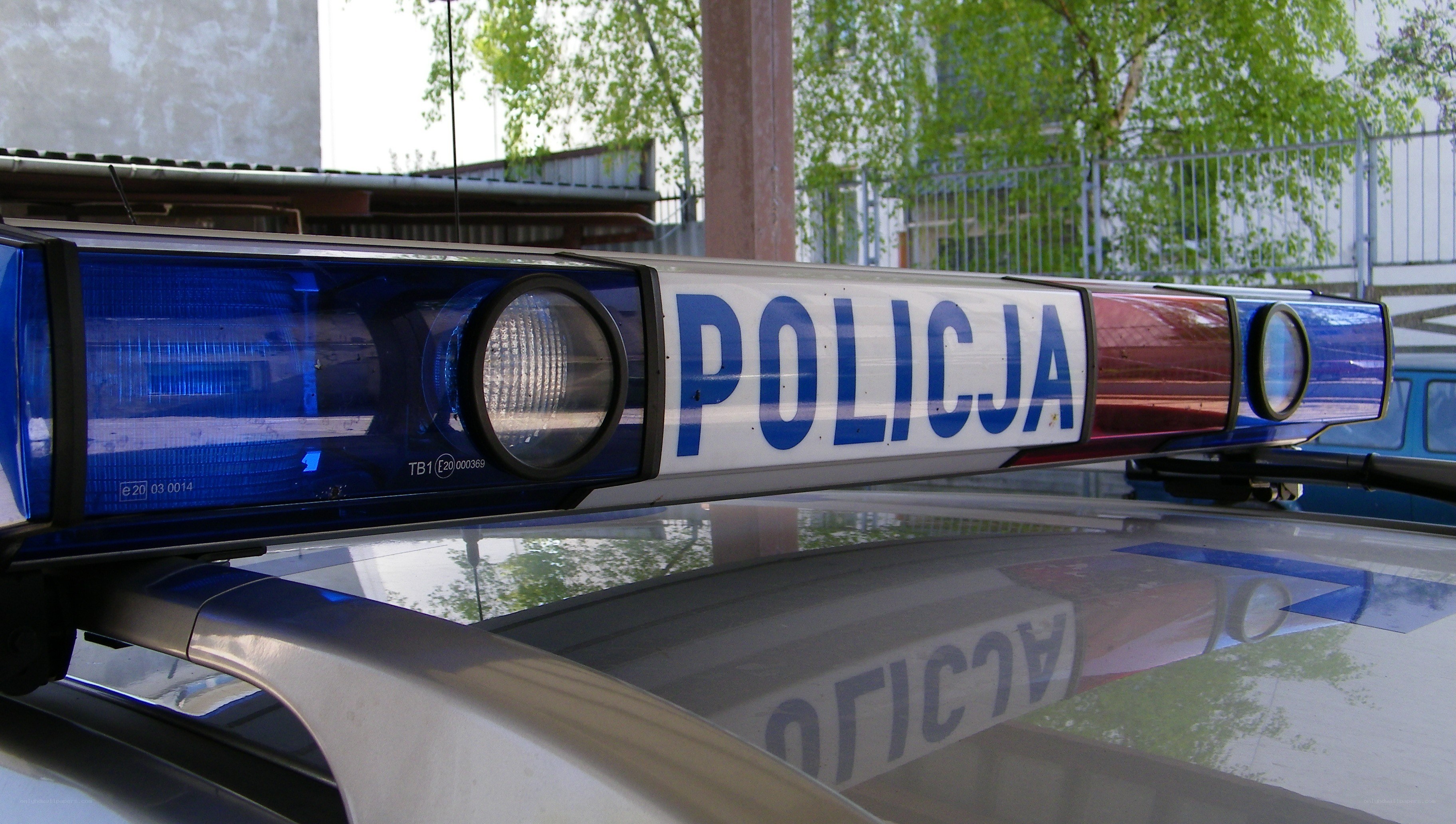 Police car light bar