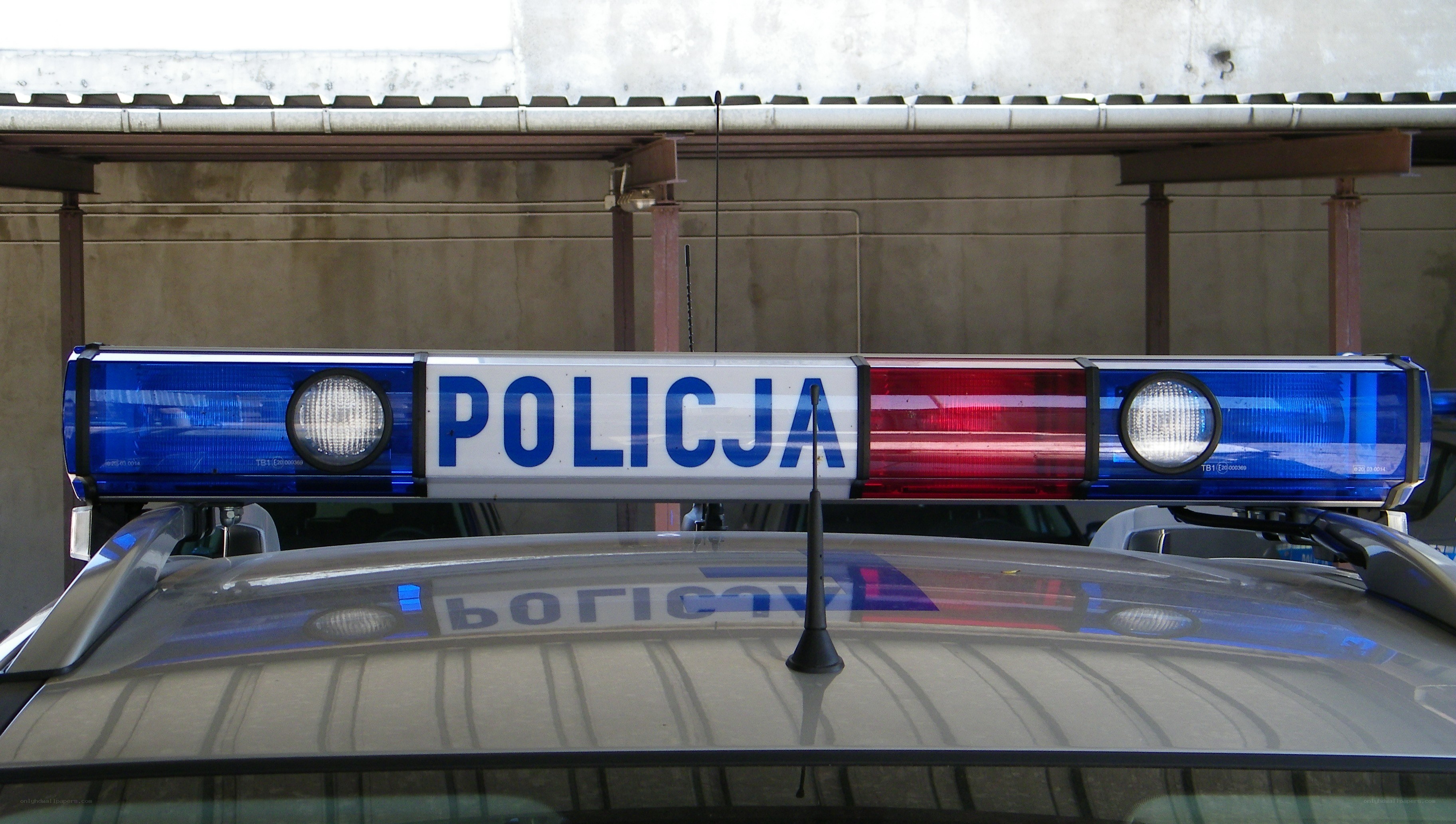 Police car light bar