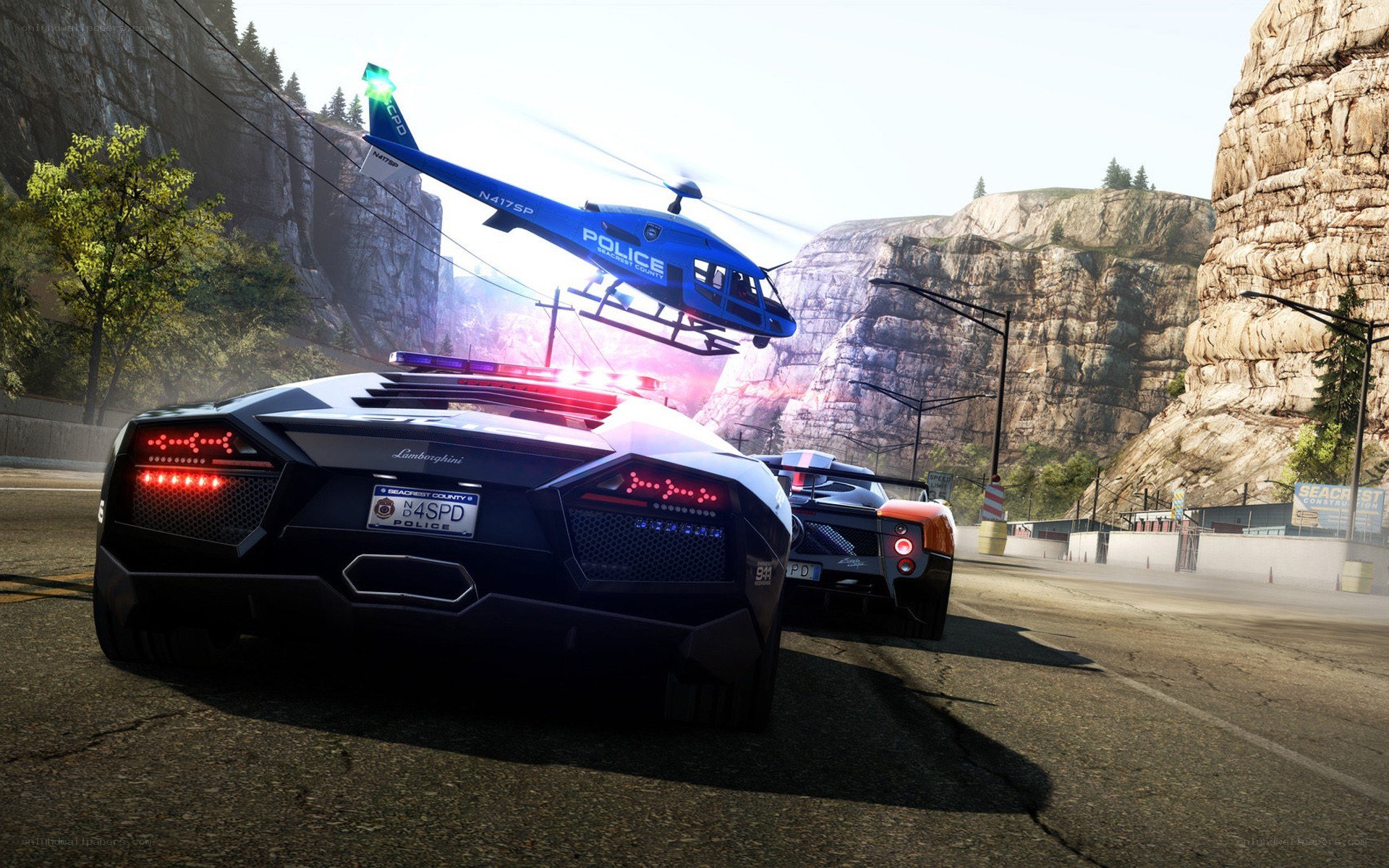 Police chase in a canyon