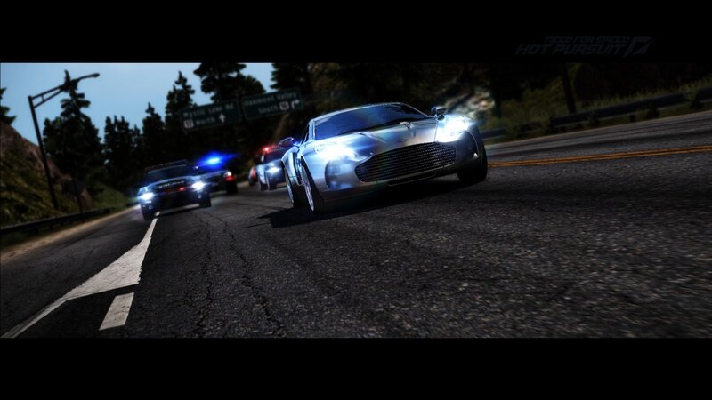 Police chase in Need for Speed