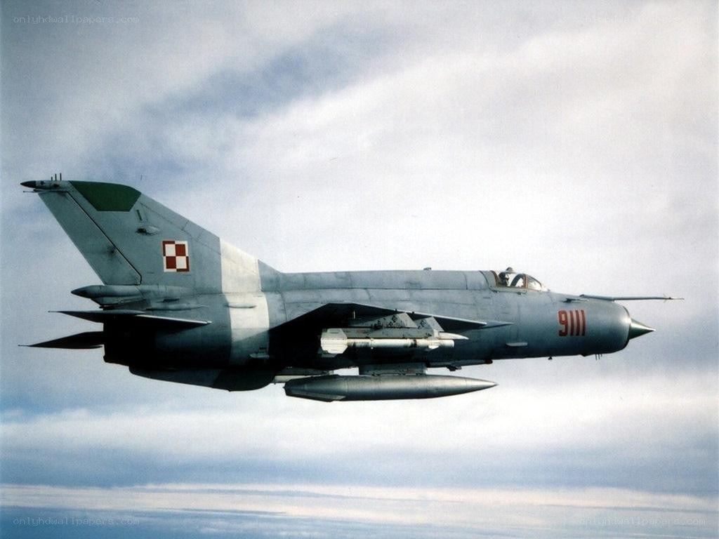 Polish MiG-21 in flight