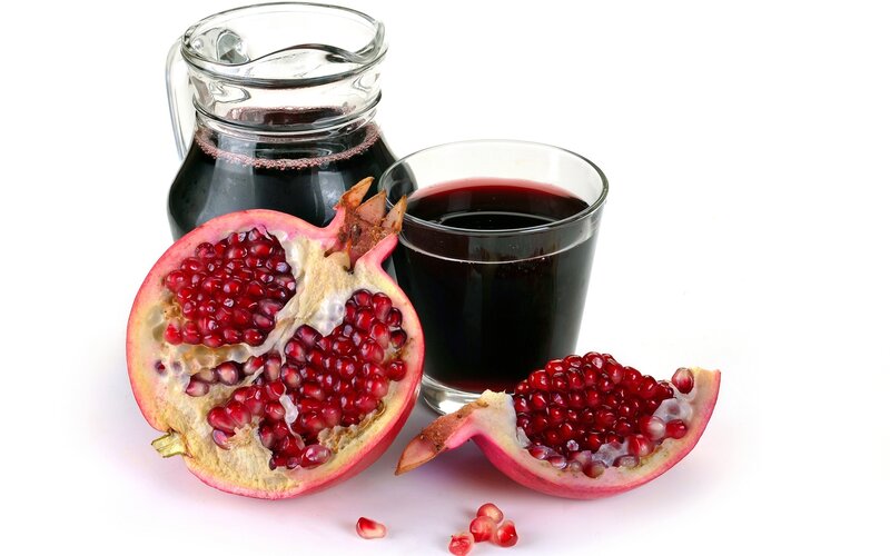 Pomegranate Juice and Fruit — Red