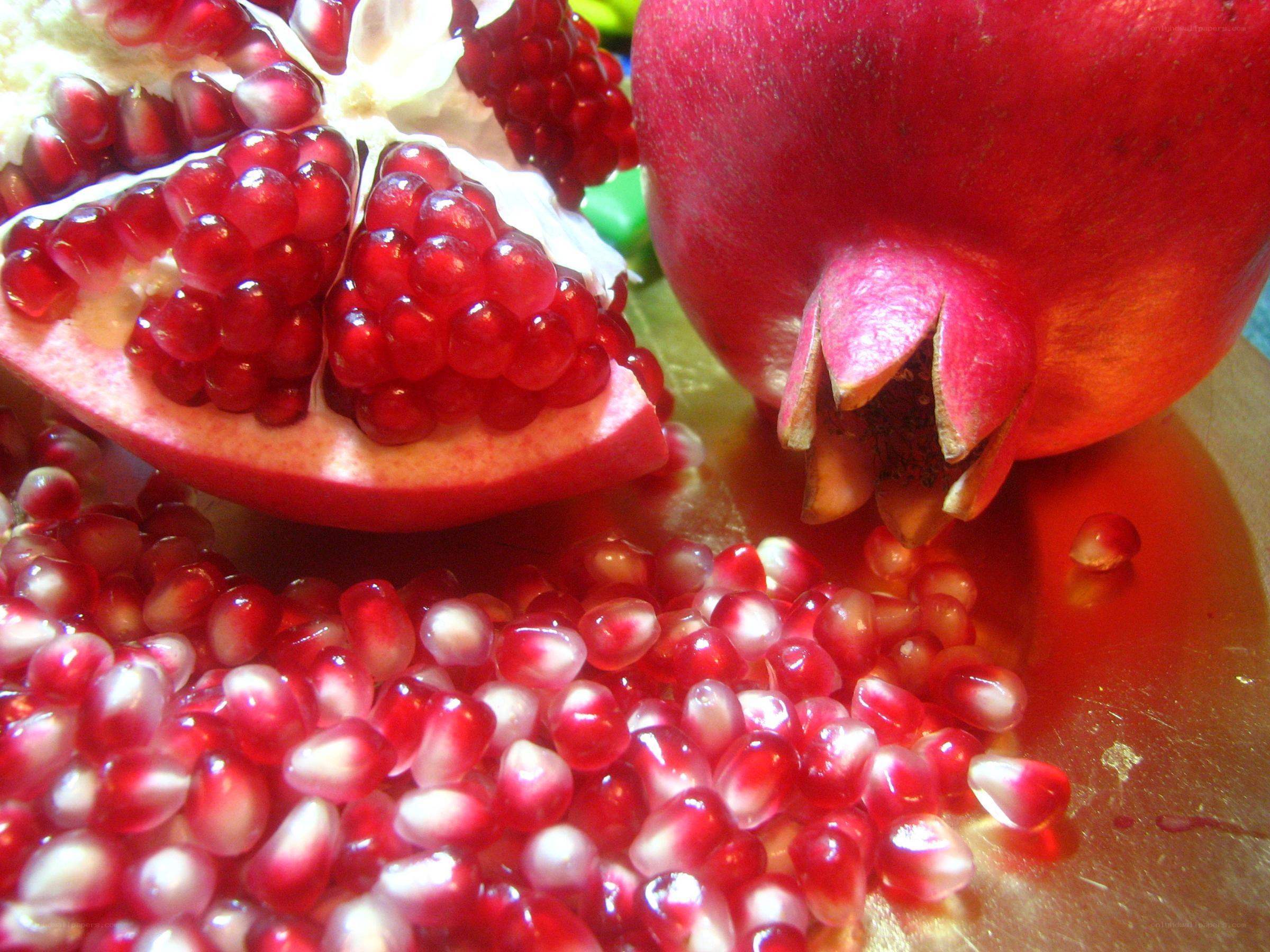 Pomegranate seeds and fruit