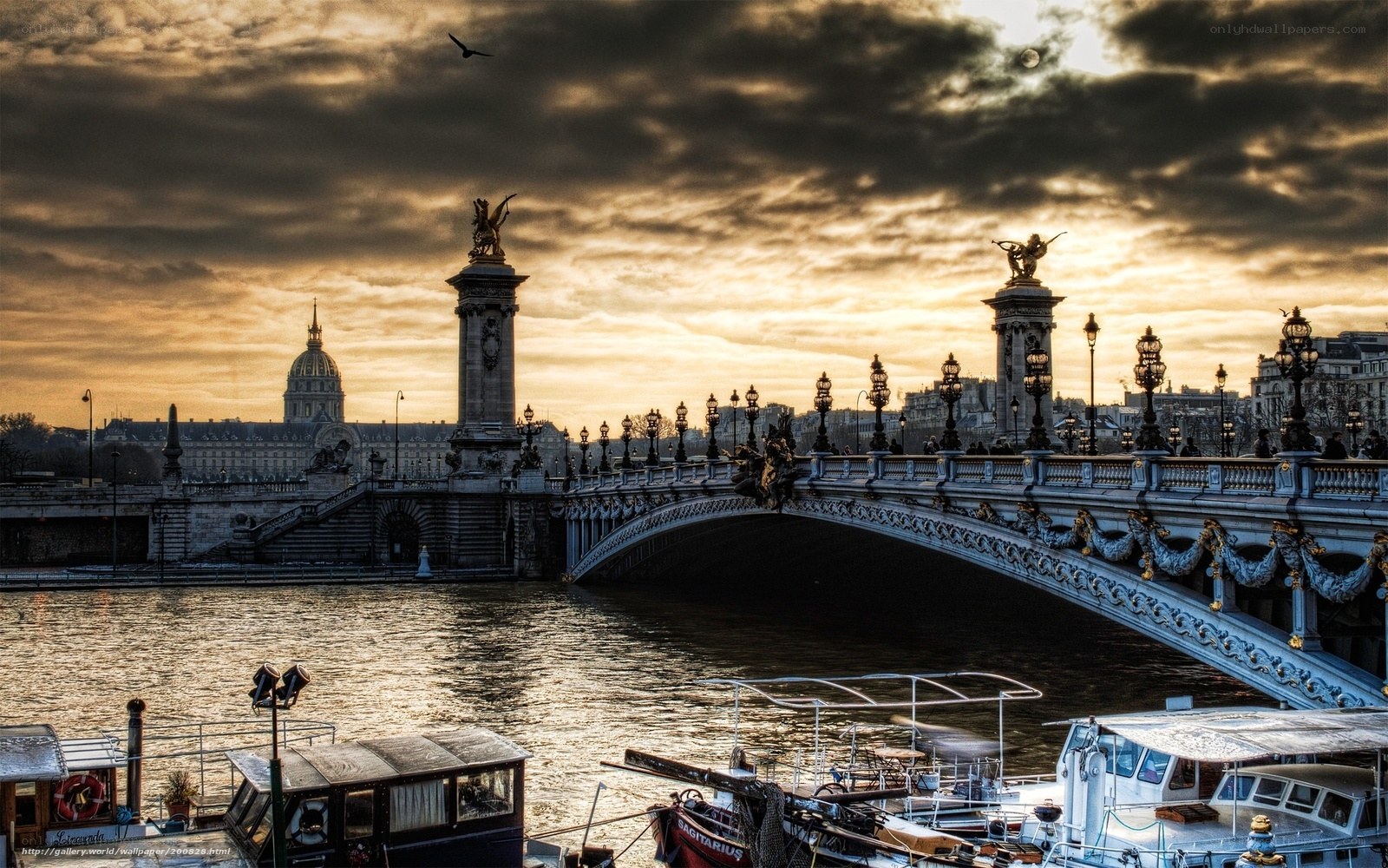 Pont Alexandre III at sunset