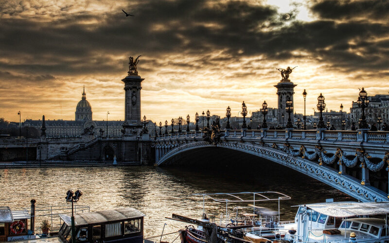 Pont Alexandre III Bridge — Gold, Dramatic