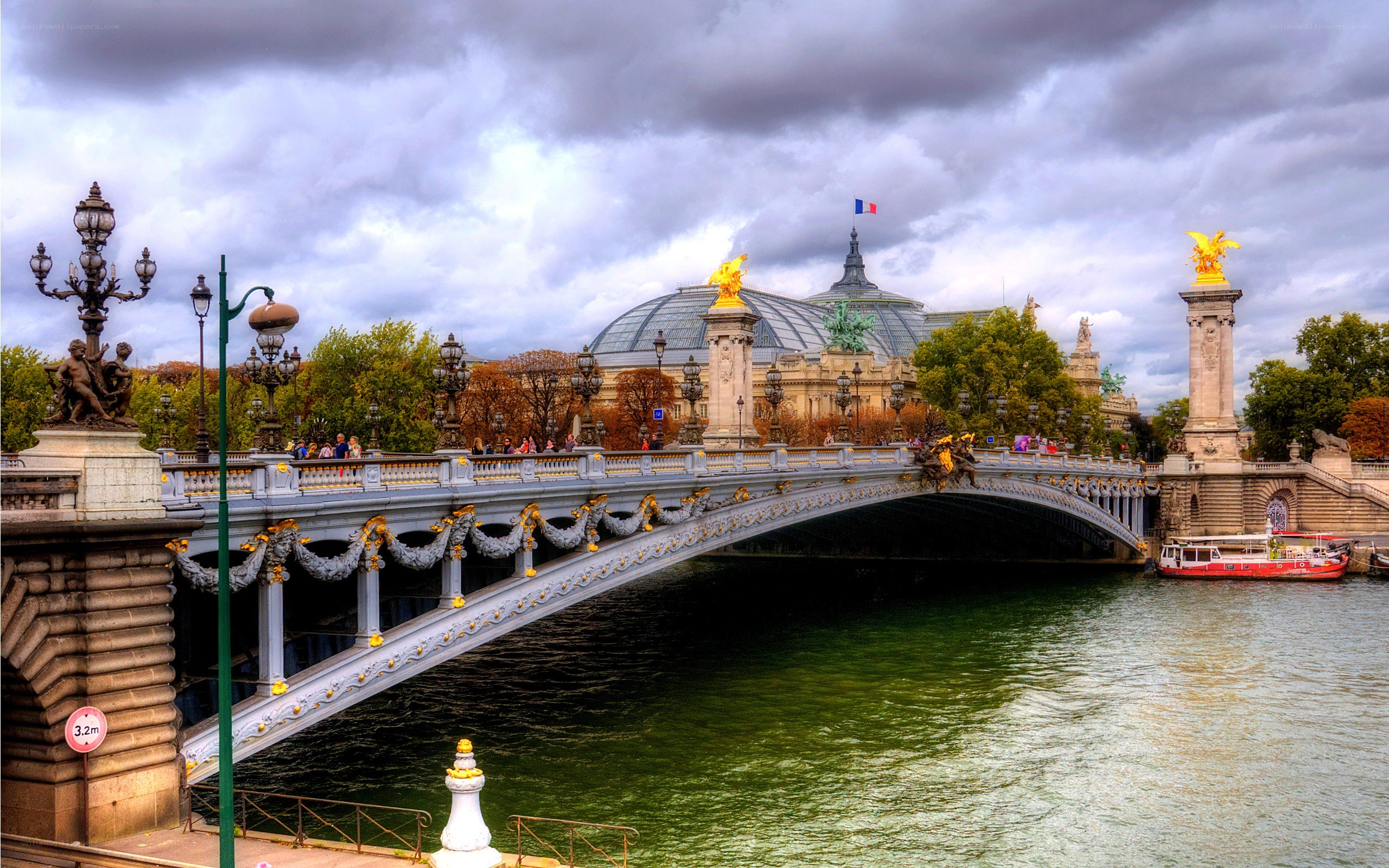 Pont Alexandre III in Paris