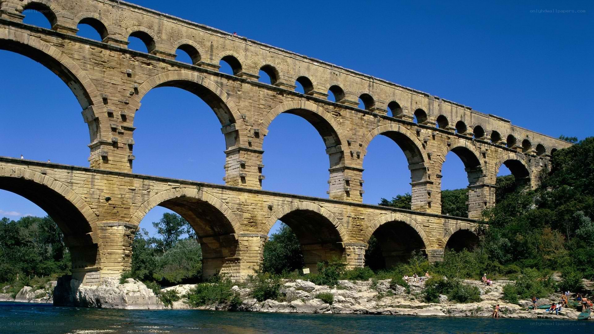 Pont du Gard aqueduct