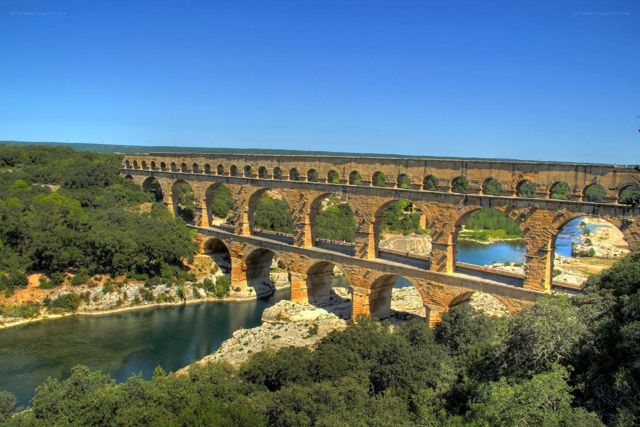 Pont du Gard aqueduct