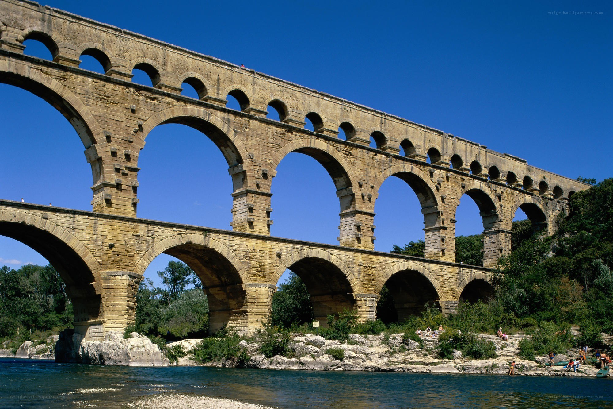 Pont du Gard aqueduct