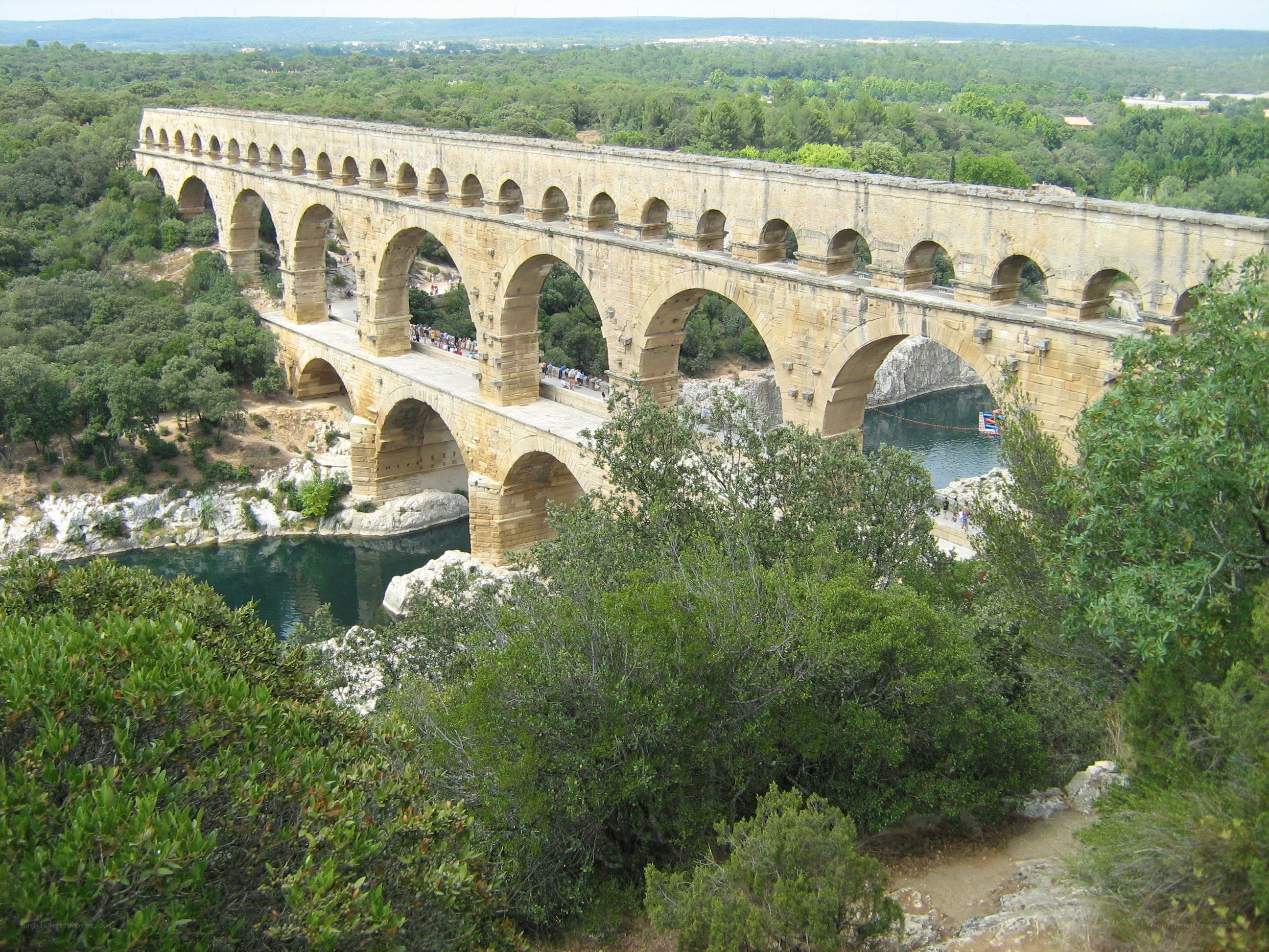 Pont du Gard aqueduct