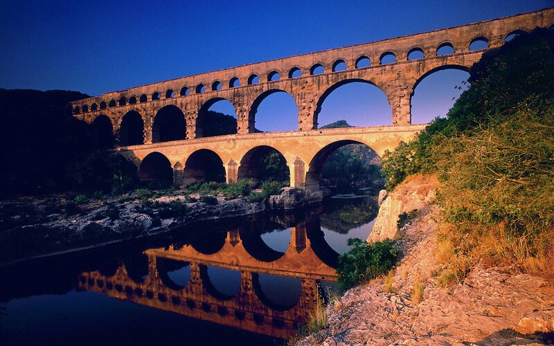 Pont du Gard aqueduct at dusk