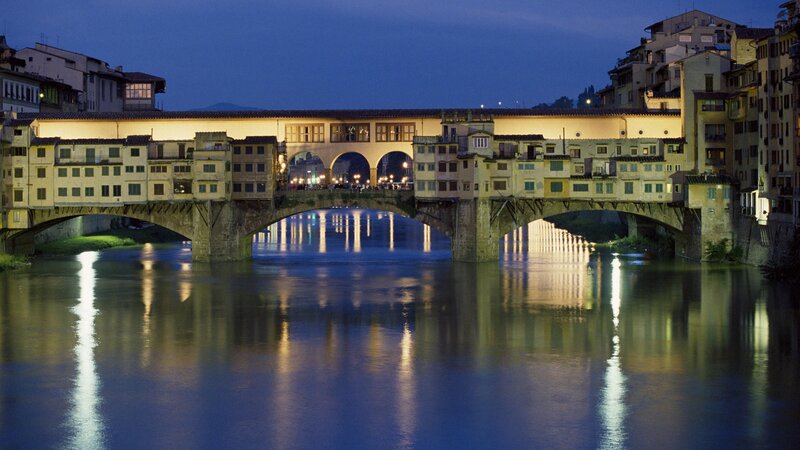 Ponte Vecchio at dusk