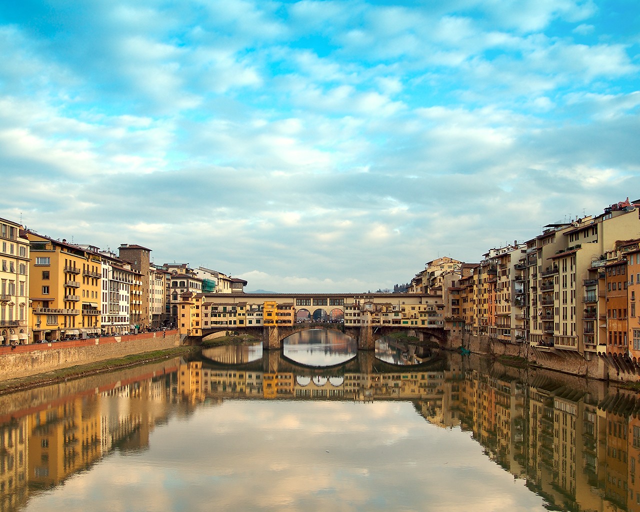 Ponte Vecchio over Arno River