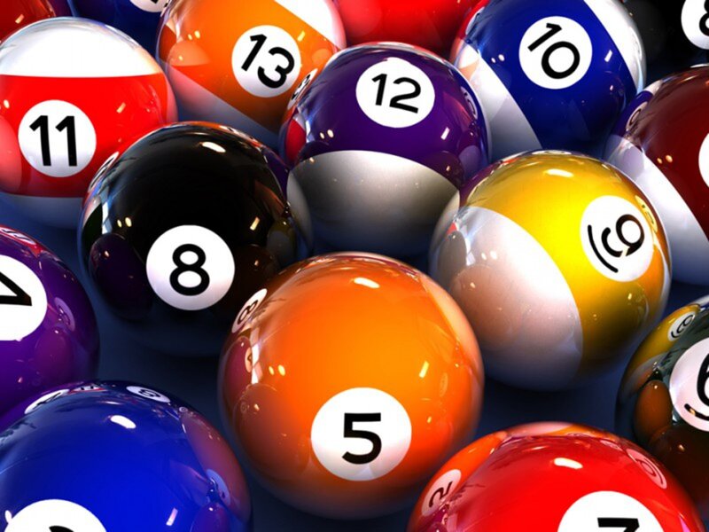 Pool Balls in a Pile