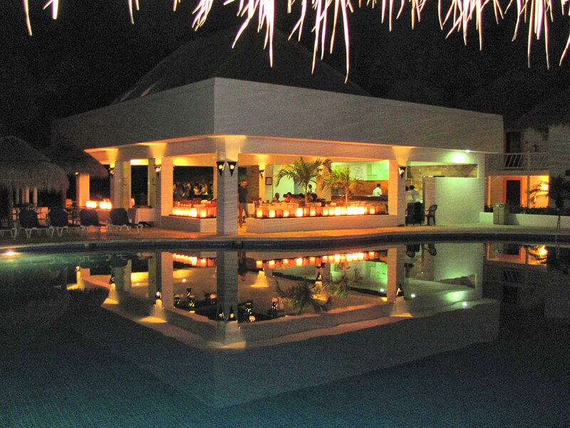 Poolside Bar at Night — Black