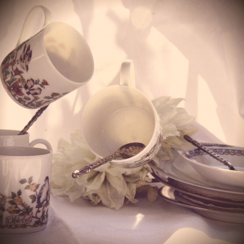 Porcelain Mugs and Plates
