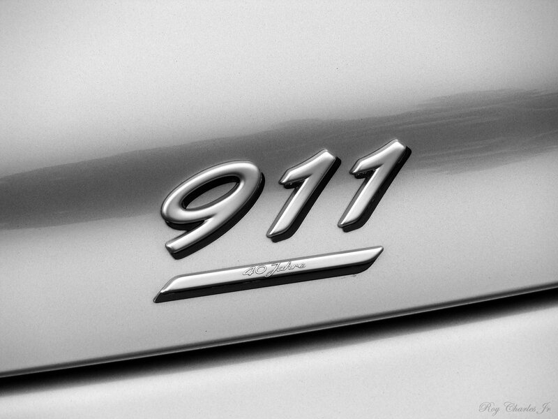 Porsche 911 Emblem