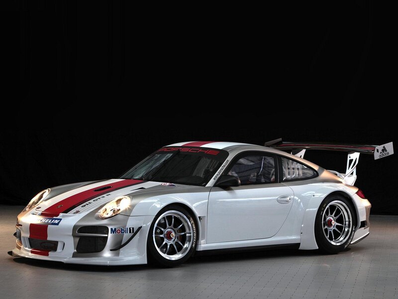 Porsche 911 GT3 R race car