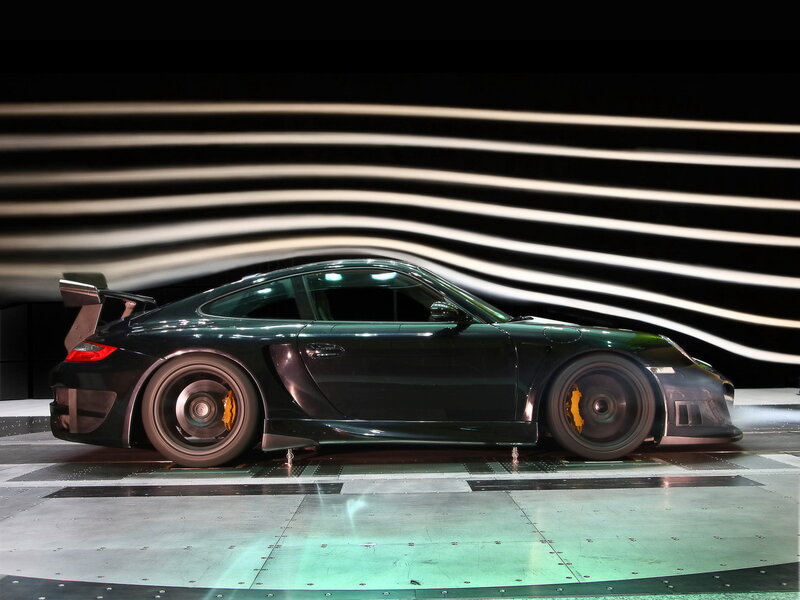 Porsche 911 GT3 RS in wind tunnel