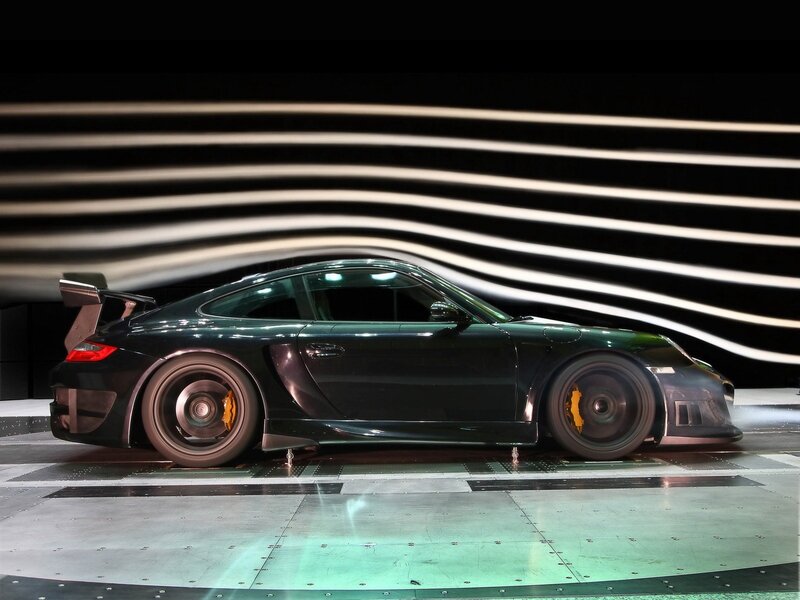 Porsche 911 GT3 RS in wind tunnel