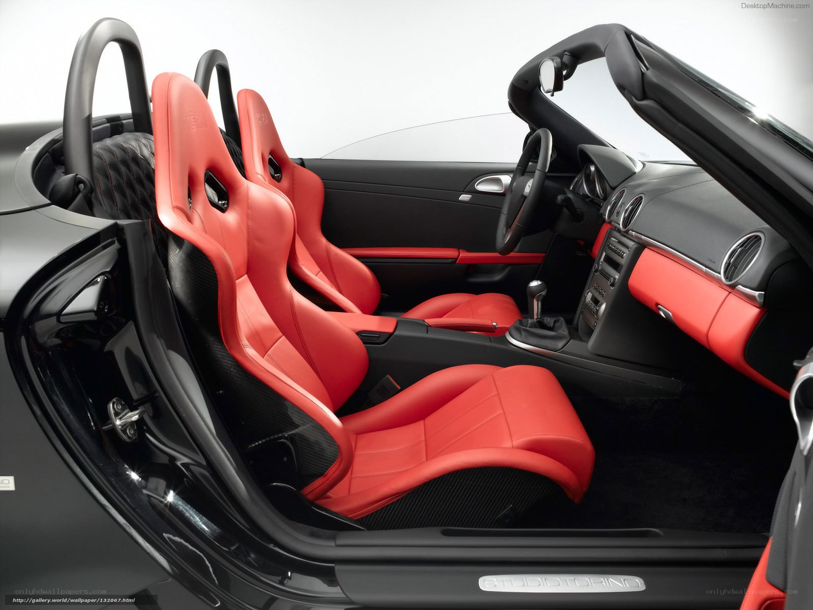 Porsche 911 Studio Torino interior