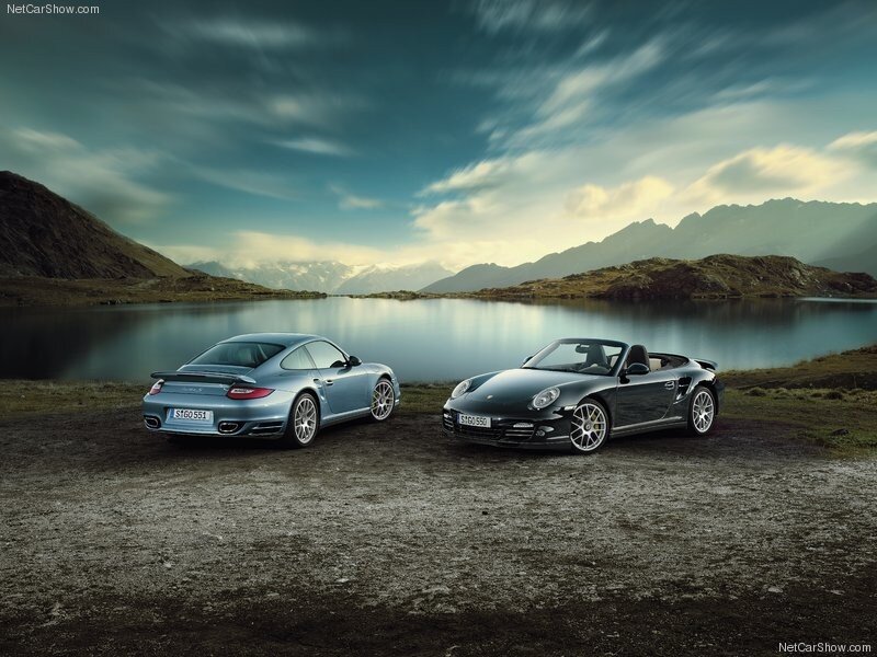 Porsche 911 Turbo cars by lake