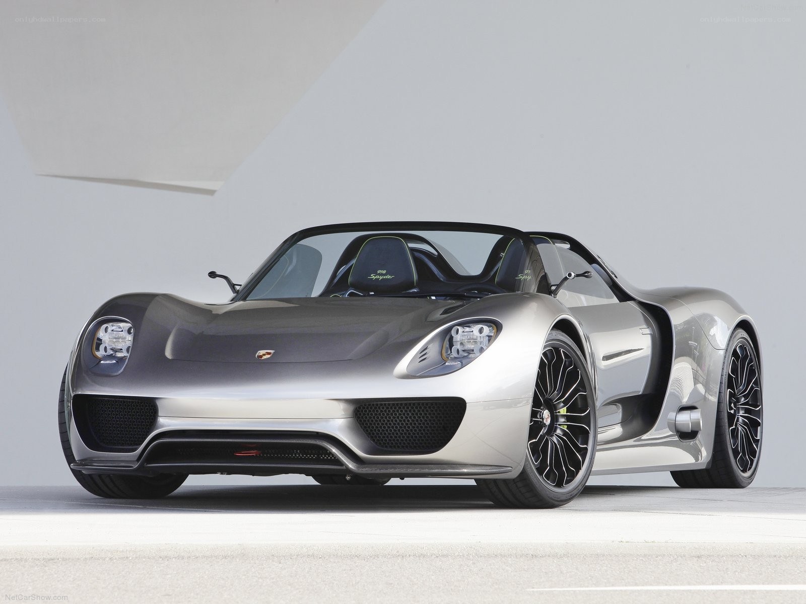 Porsche 918 Spyder Concept