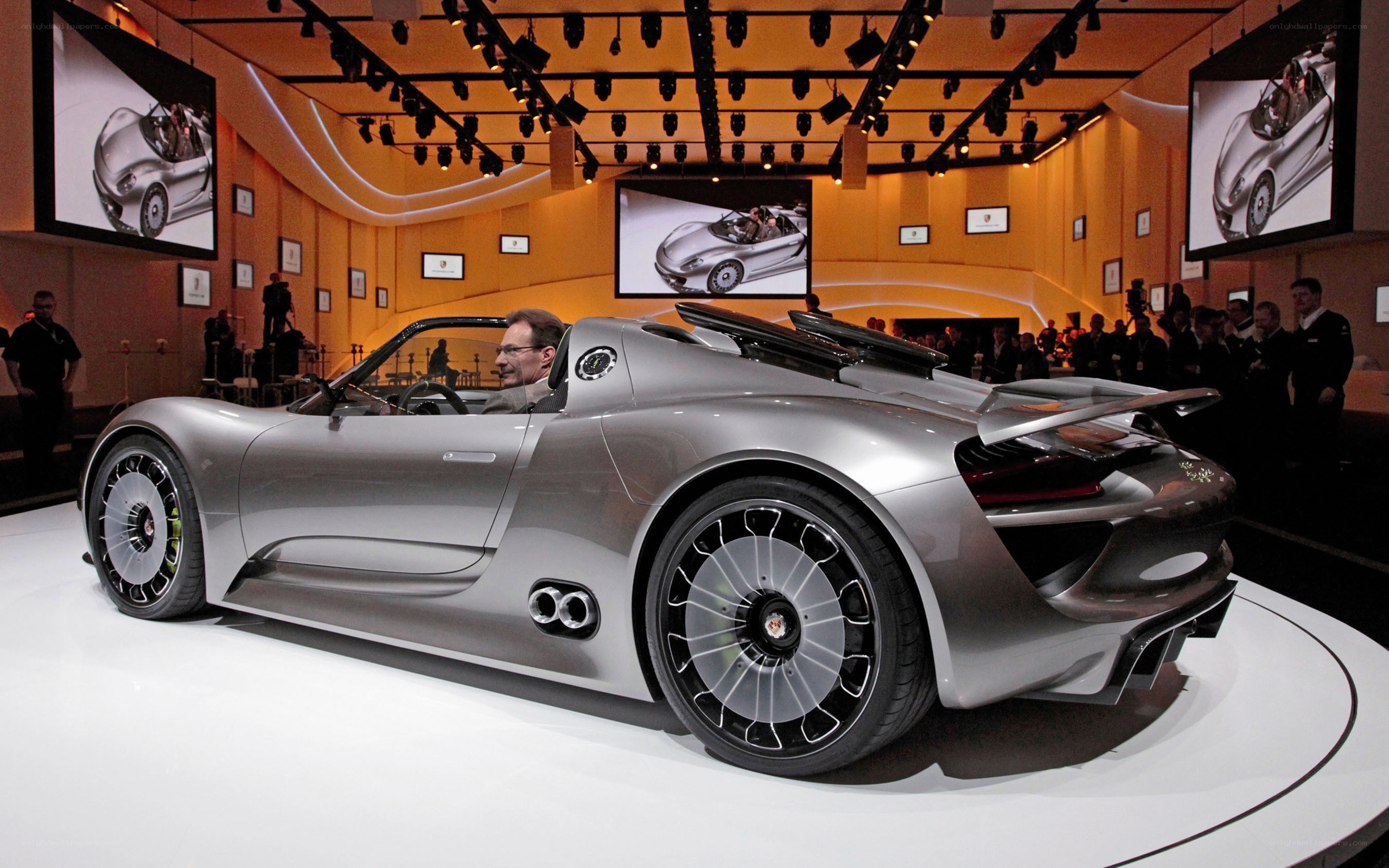 Porsche 918 Spyder on display