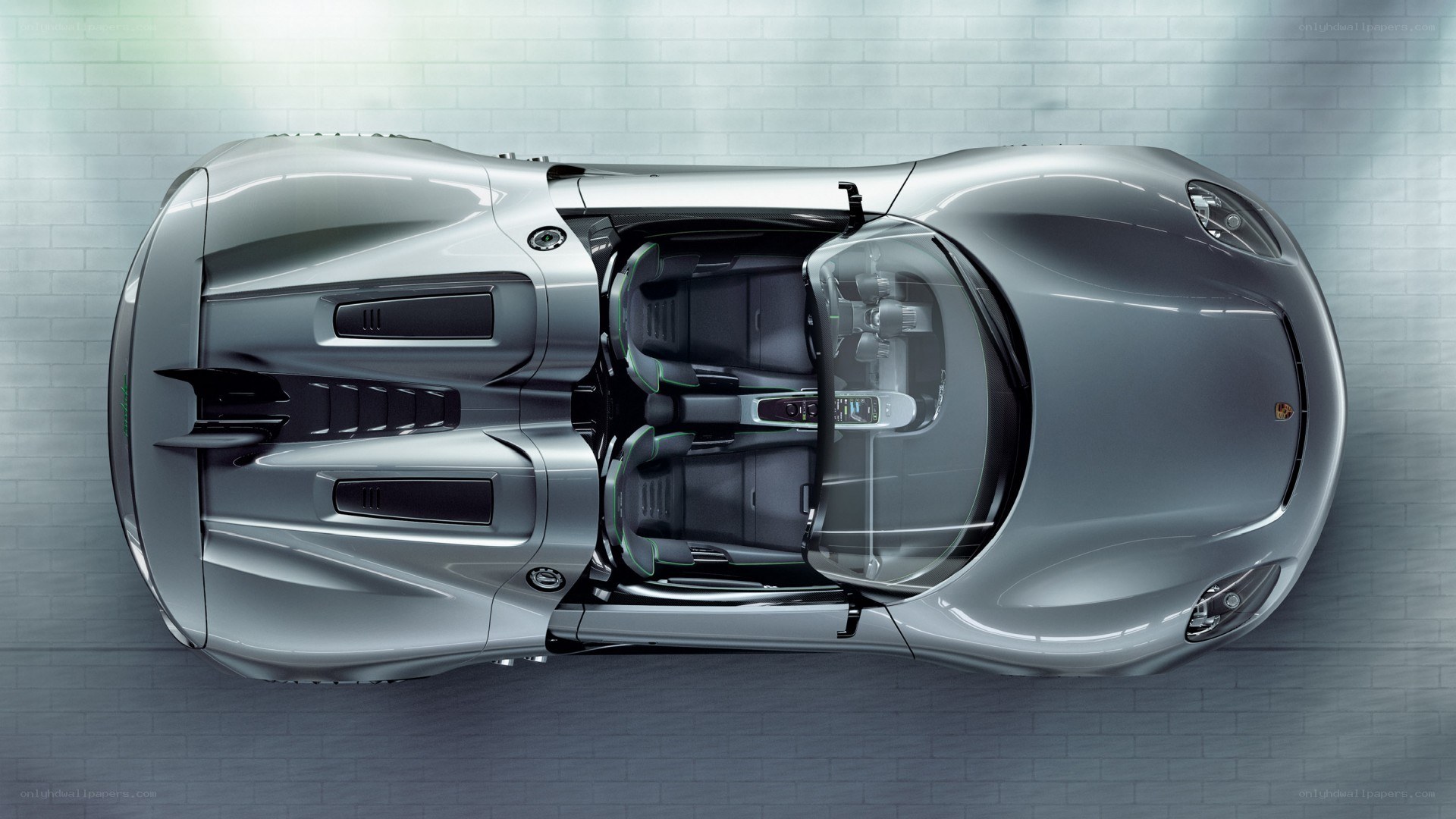Porsche 918 Spyder overhead view