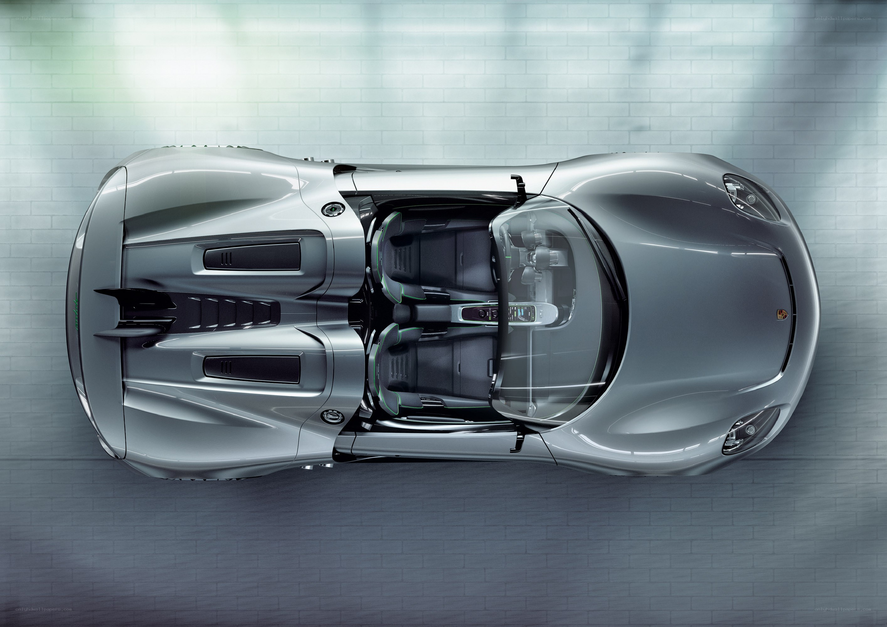 Porsche 918 Spyder overhead view