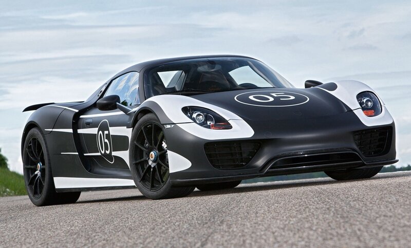 Porsche 918 Spyder race car