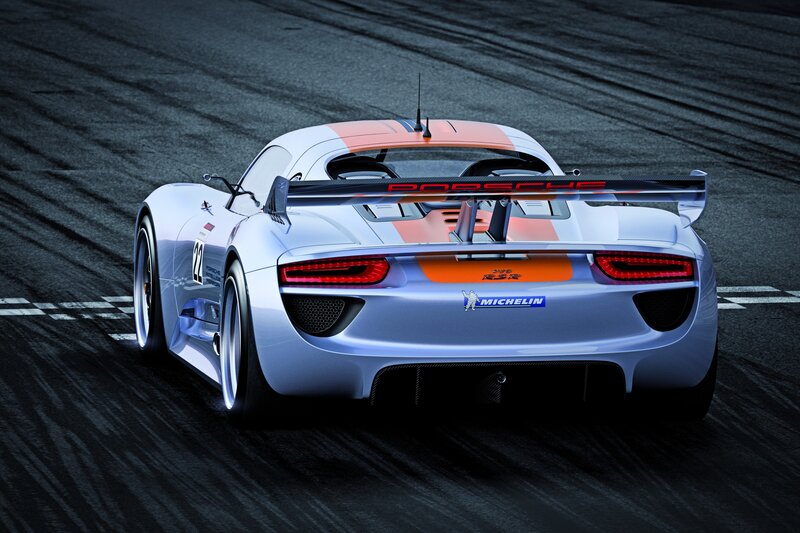 Porsche 918 Spyder race car