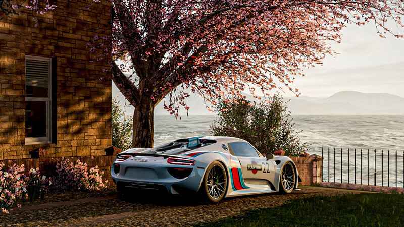 Porsche 918 Spyder — White