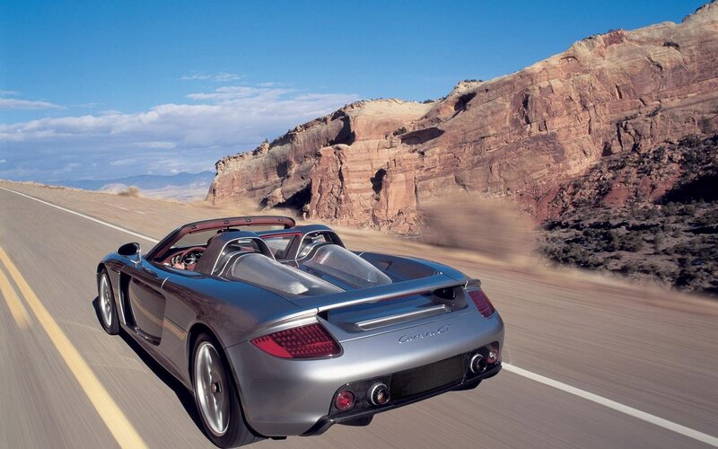 Porsche Carrera GT on desert road