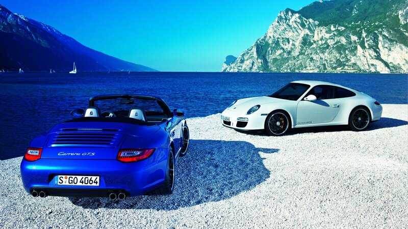Porsche Carrera GTS cars by the lake