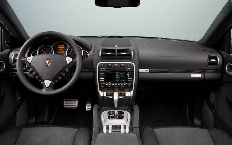 Porsche Cayenne Interior — Black