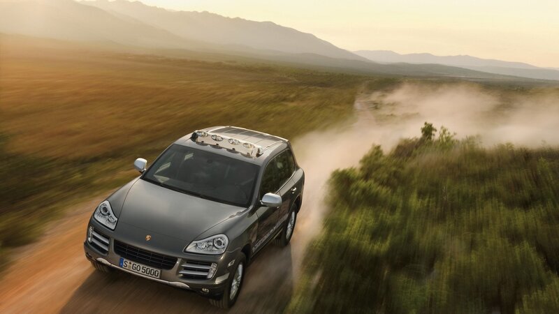 Porsche Cayenne off-road