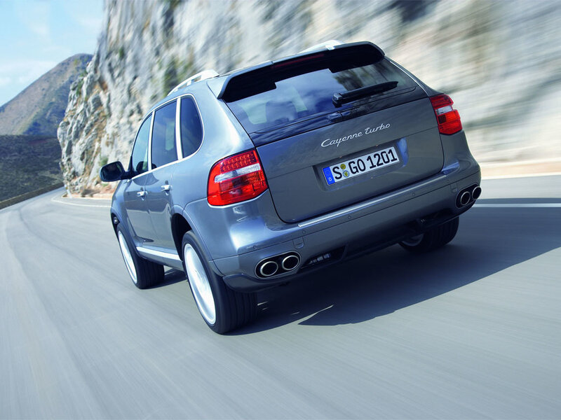 Porsche Cayenne Turbo in motion