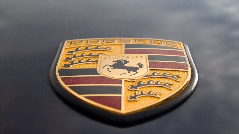 Porsche Emblem — Gold