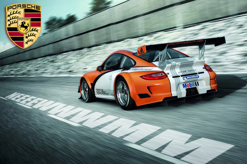 Porsche GT3 R Hybrid on track