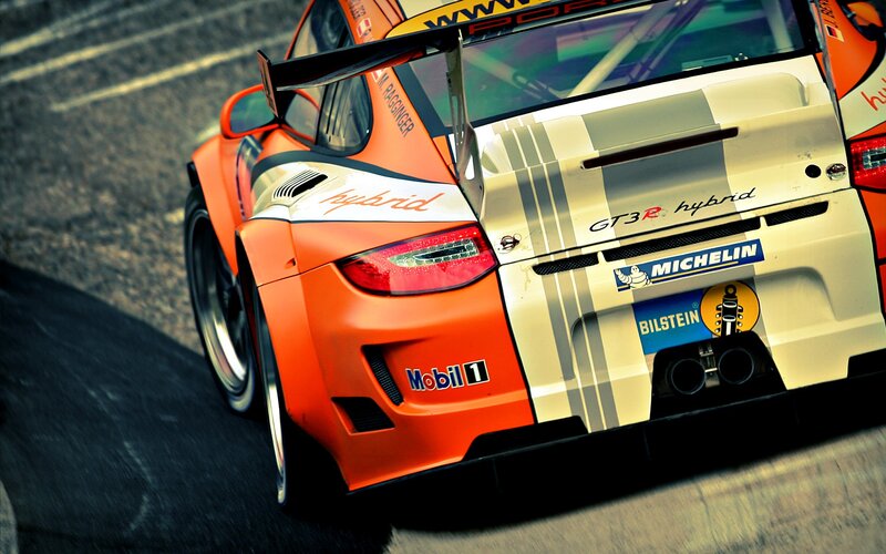 Porsche GT3 R Hybrid race car