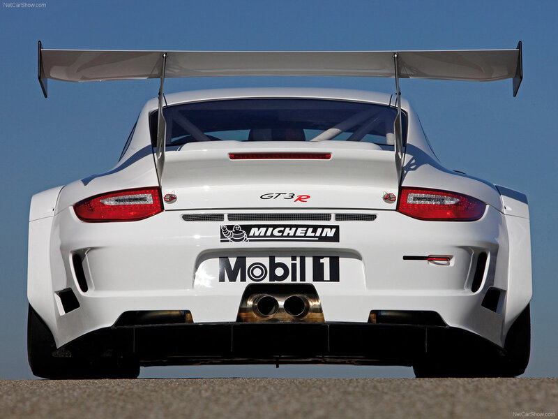 Porsche GT3 R rear view