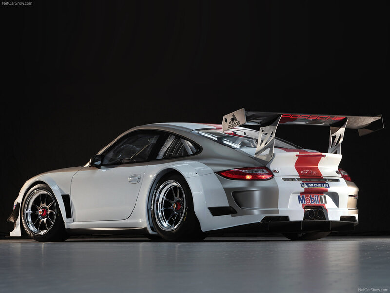 Porsche GT3 RS race car