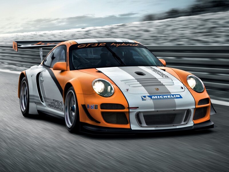 Porsche GT3R Hybrid race car