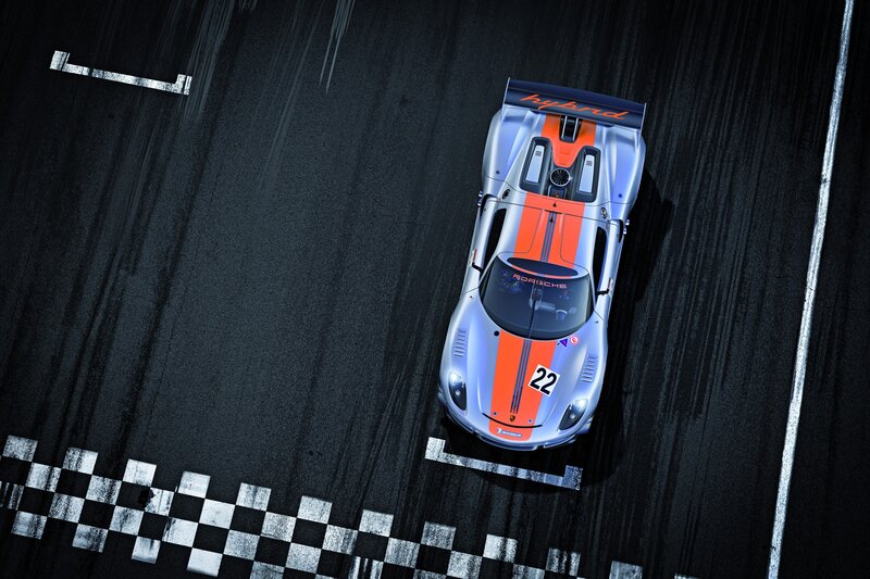 Porsche Hybrid Race Car — Black