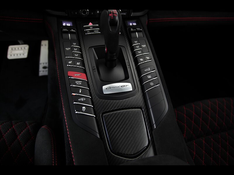 Porsche interior center console