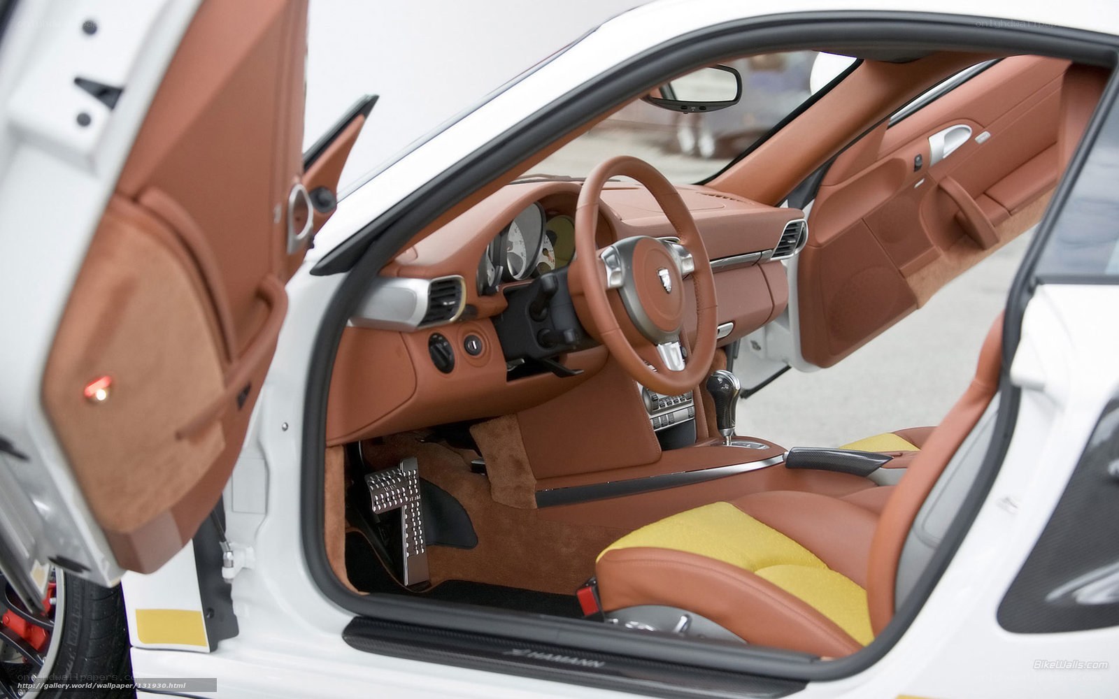 Porsche interior with brown leather