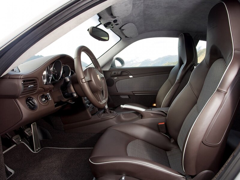 Porsche interior with leather seats
