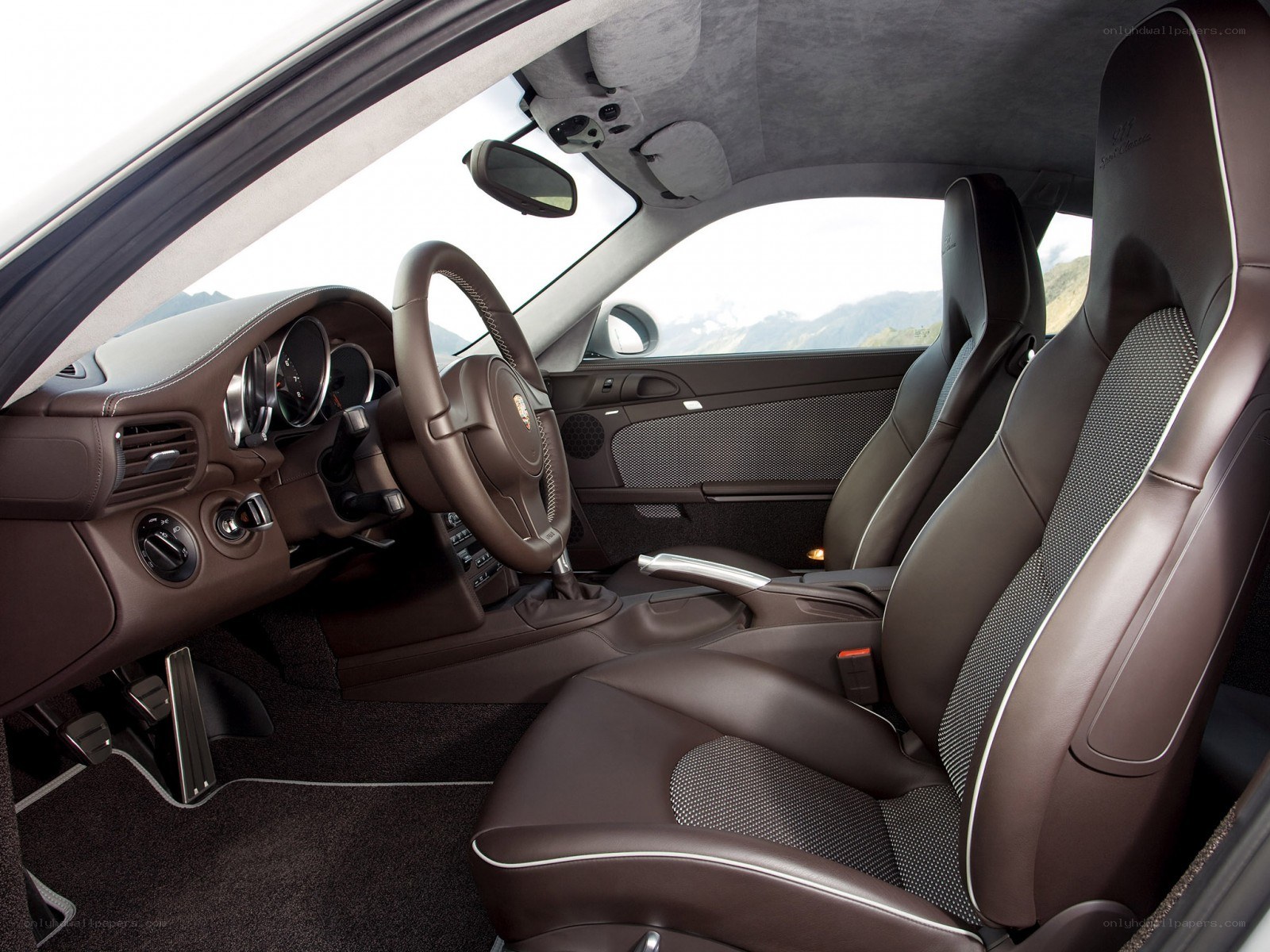 Porsche interior with leather seats